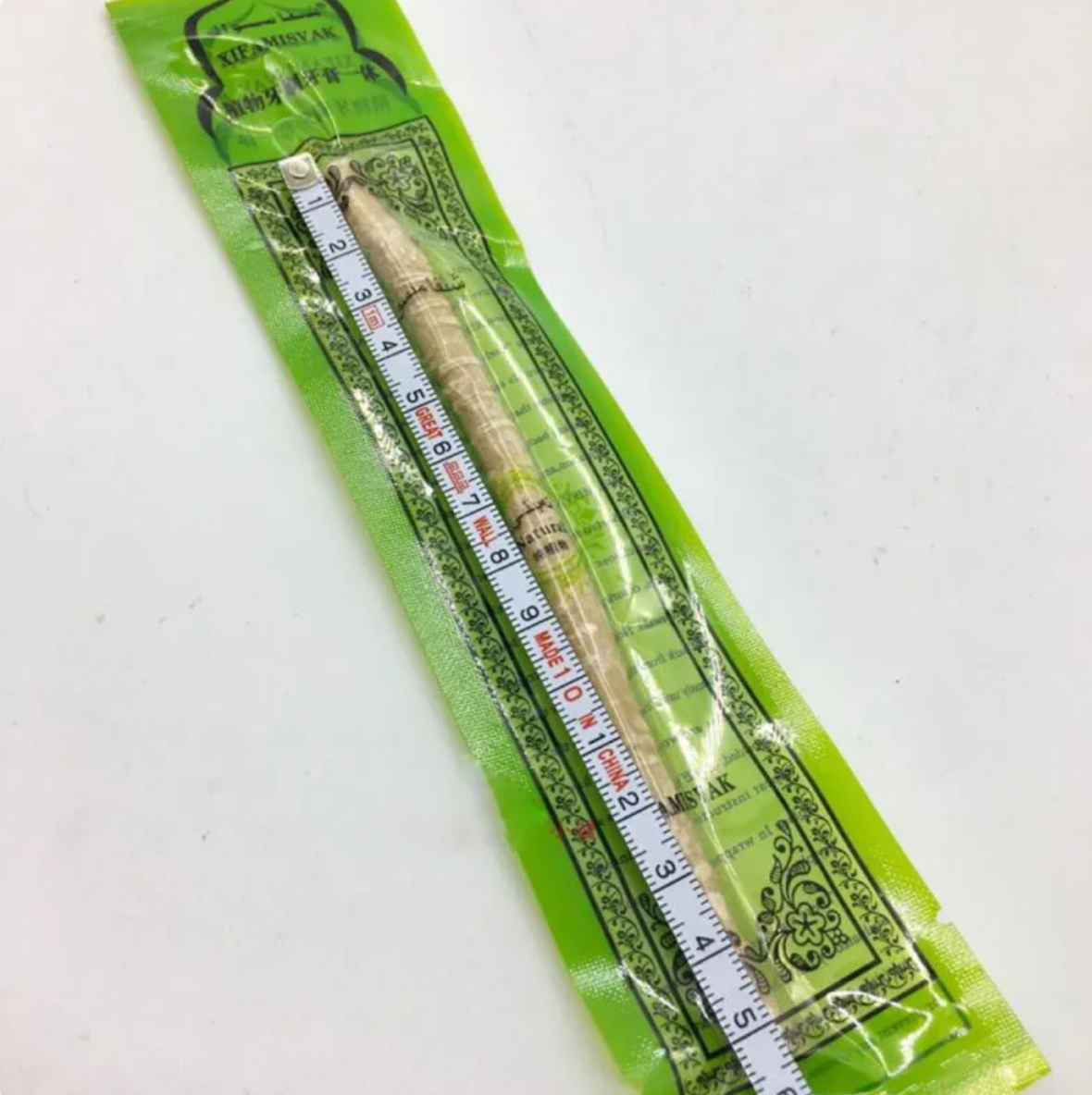 Natural Miswak Stick – Traditional Teeth Cleaning Chew Stick